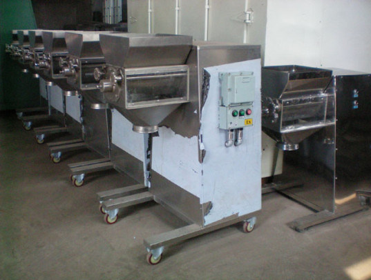 Yk-160 Oscillating Fluidized Bed Granulator